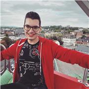 Profesor de Geografía e Historia que imparte clases a alumnos de ESO, Bachillerato, y clases particulares